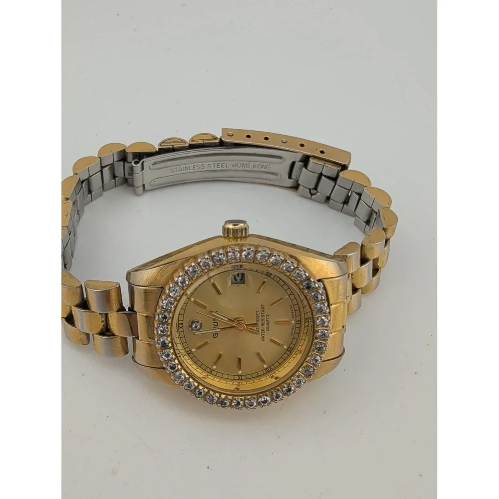 Vintage Gruen Women's Watch 26mm Case Crystal Bezel 6.75